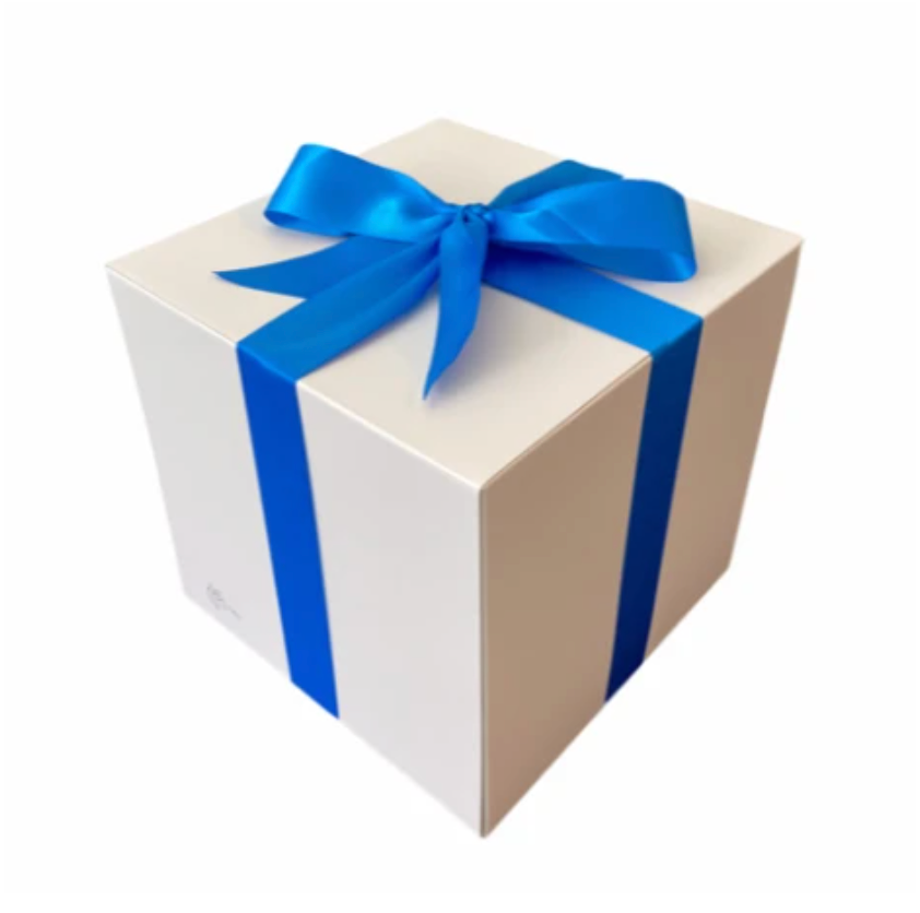 The Ta-Daa Box, the Sapphire reusable gift box